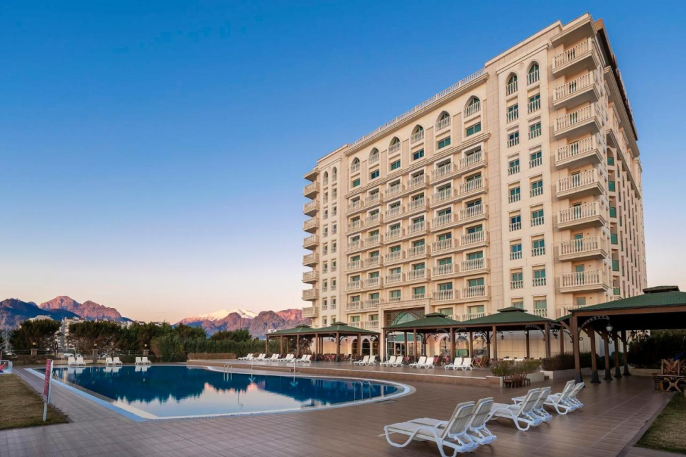Crowne Plaza Antalya 5* / Турция / Анталия / Конъяалты
