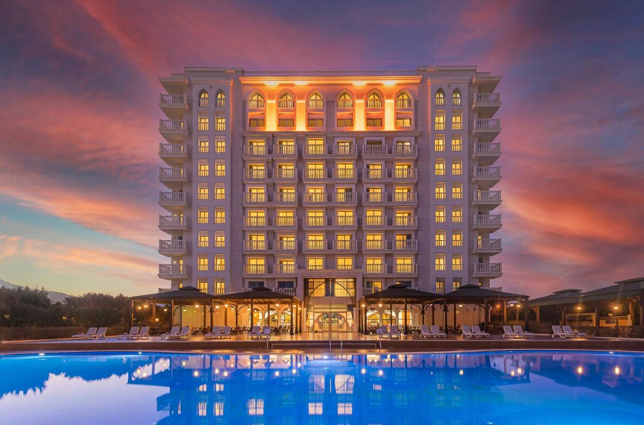 Crowne Plaza Antalya 5* / Турция / Анталия / Конъяалты