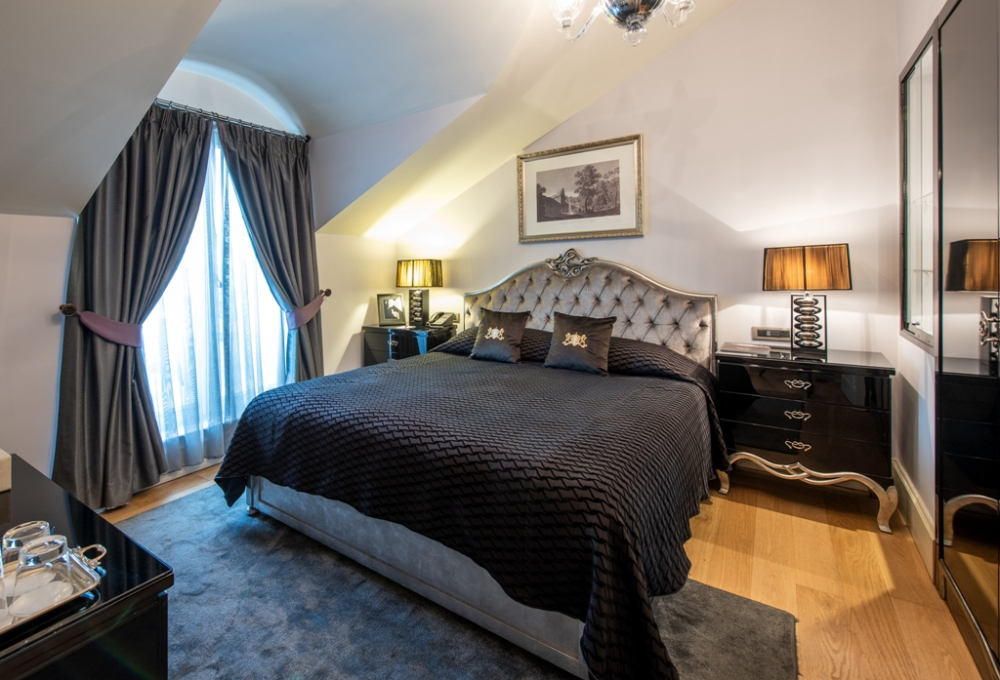 Турция, Стамбул, Pera Palace 5*:  Alfred Hitchcock Suite