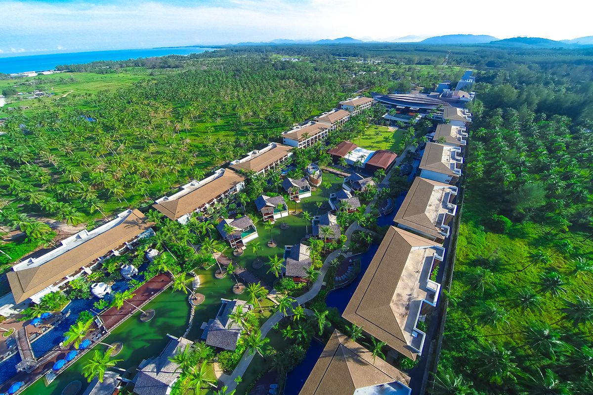 Graceland Khao Lak Beach Resort 5* / Таиланд / Као Лак