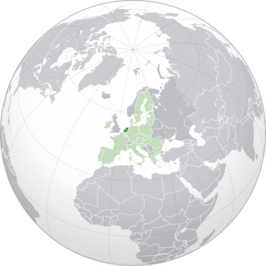 Авторство: Rob984. Derived from File:Germany on the globe (Germany centered).svg, CC BY-SA 3.0, https://commons.wikimedia.org/w/index.php?curid=110833223