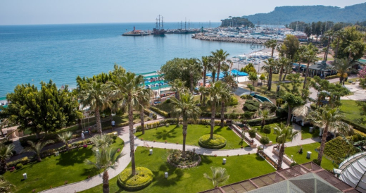 L'Ancora Beach Hotel 4*